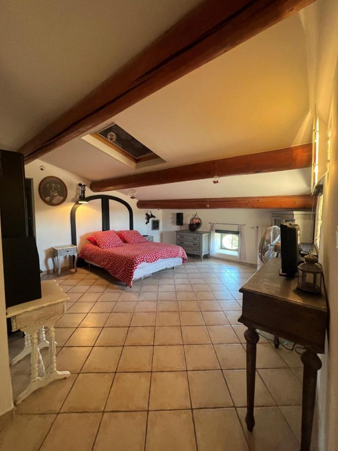 Maison D'Hotes Le Mas De Lila Vers Pont du Gard Εξωτερικό φωτογραφία